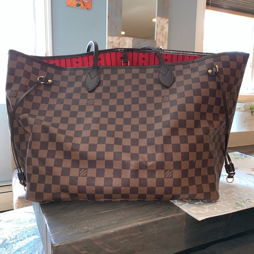 Louis Vuitton Neverfull